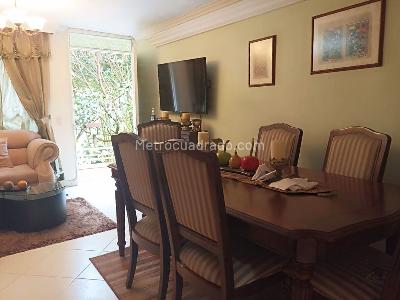 Casa de 3 alcobas en venta en Belen, Medellín, 78 m² · foto 2 de 14
