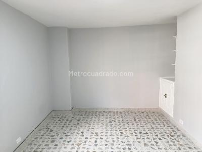 Apartamento de 3 alcobas en venta en Laureles, Medellín, 134 m² · foto 10 de 18