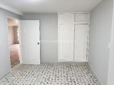 Apartamento de 3 alcobas en venta en Laureles, Medellín, 134 m² · foto 14 de 18