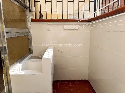 Apartamento de 3 alcobas en venta en Laureles, Medellín, 134 m² · foto 8 de 18