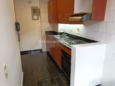Apartamento de 3 alcobas en venta en Laureles, Medellín, 104 m² · foto 4 de 17