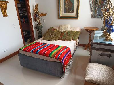 Apartamento de 2 alcobas en venta en Laureles, Medellín, 112 m² · foto 13 de 19