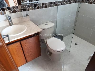 Apartamento de 2 alcobas en venta en Laureles, Medellín, 112 m² · foto 17 de 19