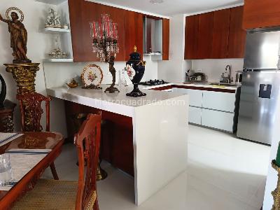 Apartamento de 2 alcobas en venta en Laureles, Medellín, 112 m² · foto 3 de 19