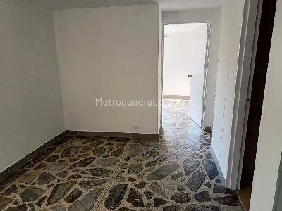 Apartamento en venta en La America, Medellín · foto 3 de 15