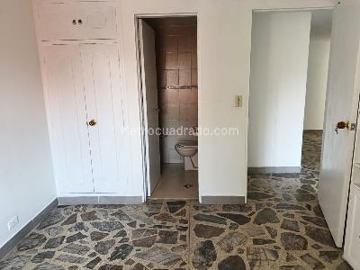 Apartamento en venta en La America, Medellín · foto 8 de 15
