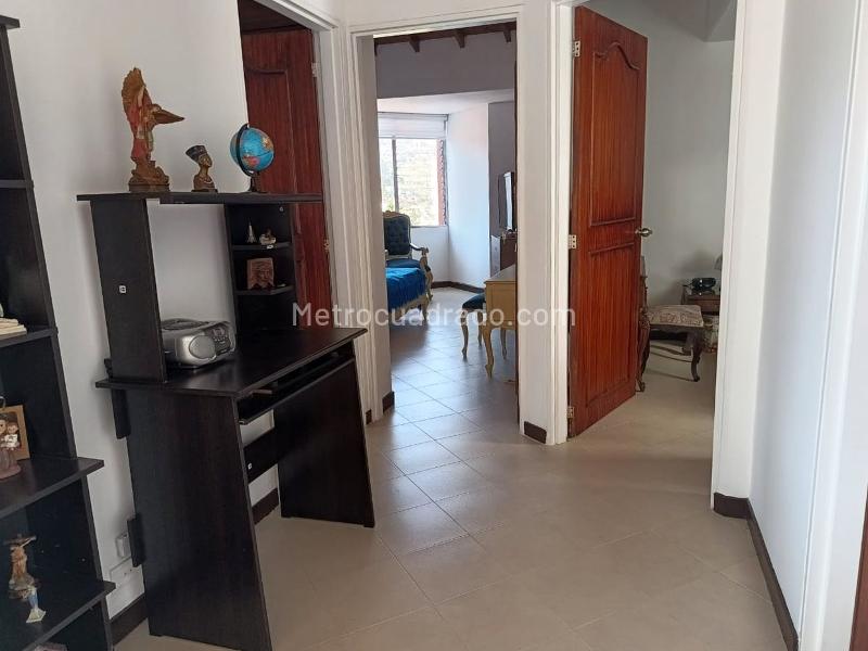 Spacious 3BR Apartment in La America - 8