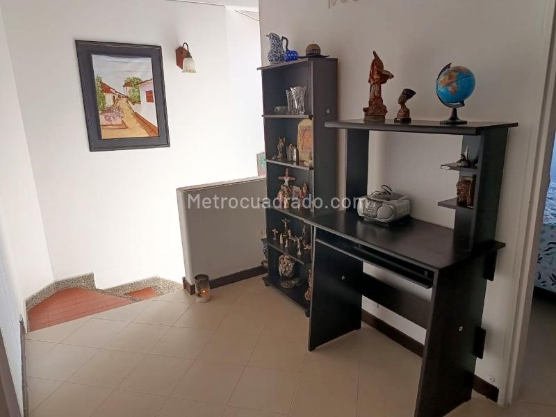 Spacious 3BR Apartment in La America - 9