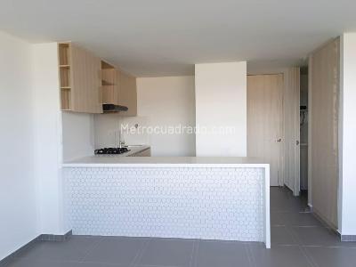 Apartamento en arriendo en Guayabal, Medellín · foto 2 de 18