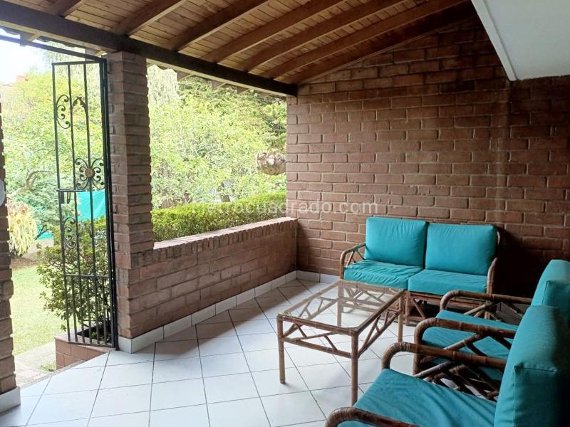 Casa Amoblada de 5 Alcobas en Belén con Amenidades - 3