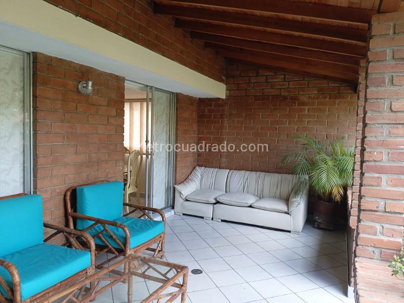 Casa Amoblada de 5 Alcobas en Belén con Amenidades - 4