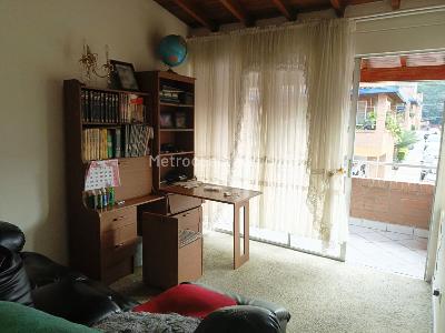 Casa de 5 alcobas en venta en Belen, Medellín, 149 m² · foto 16 de 17