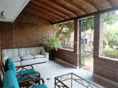 Casa de 5 alcobas en venta en Belen, Medellín, 149 m² · foto 5 de 17