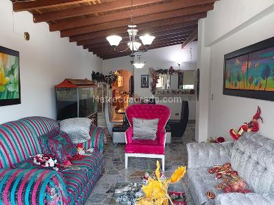 Apartamento de 3 alcobas en venta en Belen, Medellín, 153 m² · foto 3 de 17