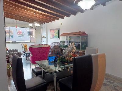 Apartamento de 3 alcobas en venta en Belen, Medellín, 153 m² · foto 4 de 17