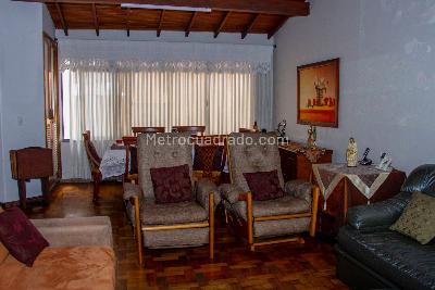 Apartamento en venta en Laureles, Medellín · foto 2 de 19