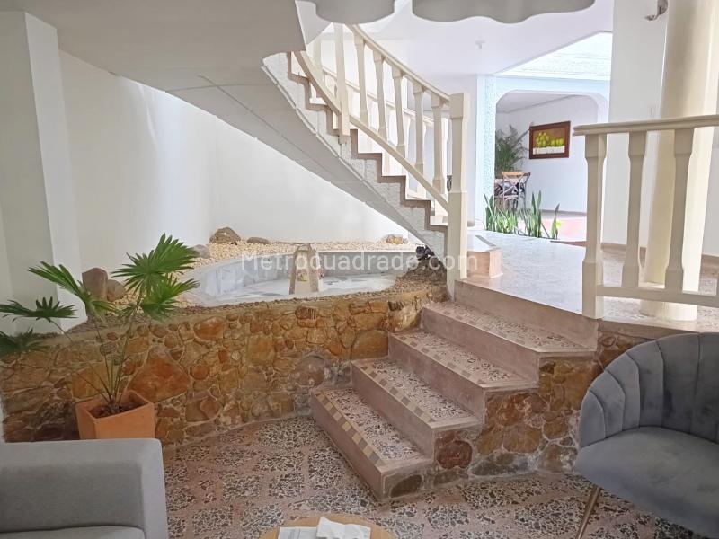 Casa Independiente de 3 Alcobas en Laureles - 2