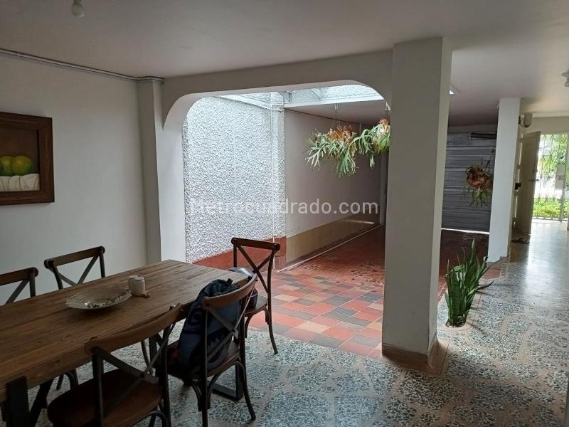 Casa Independiente de 3 Alcobas en Laureles - 4