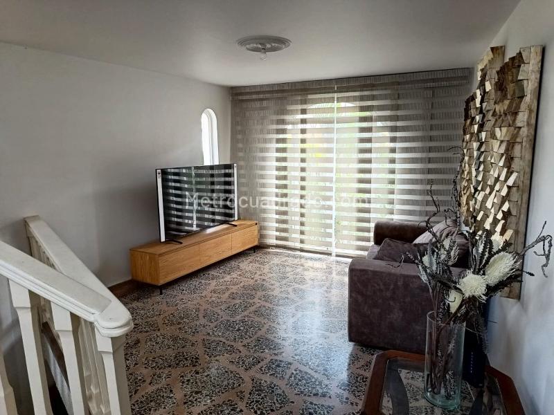 Casa Independiente de 3 Alcobas en Laureles - 8