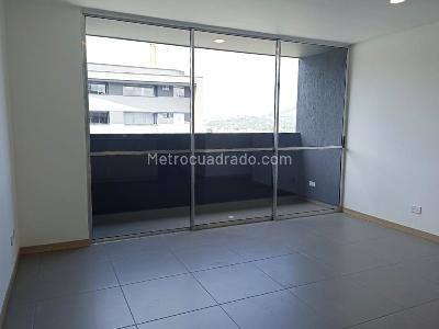 Apartamento en arriendo en Guayabal, Medellín · foto 2 de 16