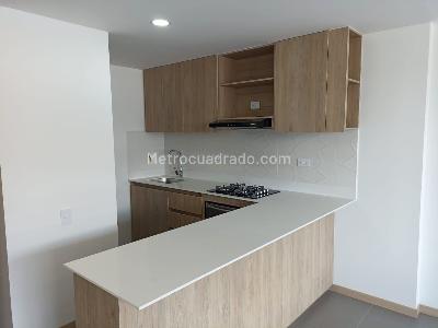 Apartamento en arriendo en Guayabal, Medellín · foto 4 de 16