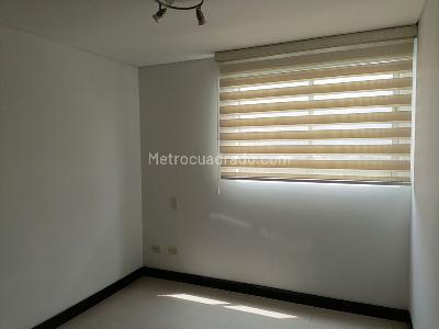 Apartamento en arriendo en Belen, Medellín · foto 11 de 19