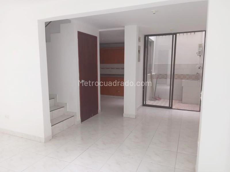 Casa en Arriendo de 3 Alcobas en Belén con Parqueadero - 2