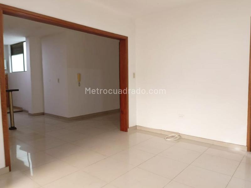 Apartamento de 3 Alcobas Cerca a Servicios en La América - 5