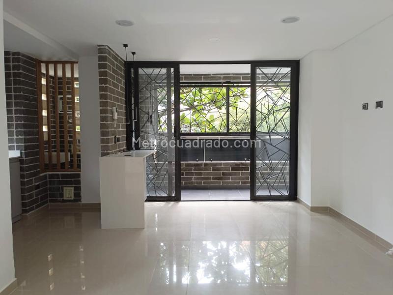 Apartamento de 2 Alcobas con Balcón en Belén - 2