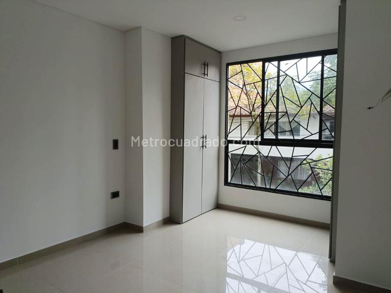 Apartamento de 2 Alcobas con Balcón en Belén - 8