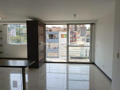 Apartamento en arriendo en Belen, Medellín · foto 2 de 13