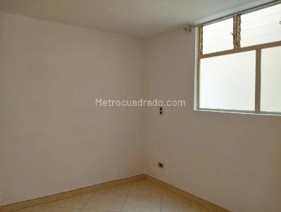 Apartamento en arriendo en Laureles, Medellín · foto 11 de 18