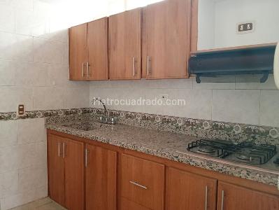 Apartamento en arriendo en Laureles, Medellín · foto 5 de 18