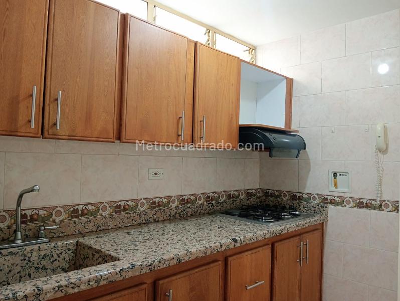 Spacious 4BR Apartment in Laureles - 6