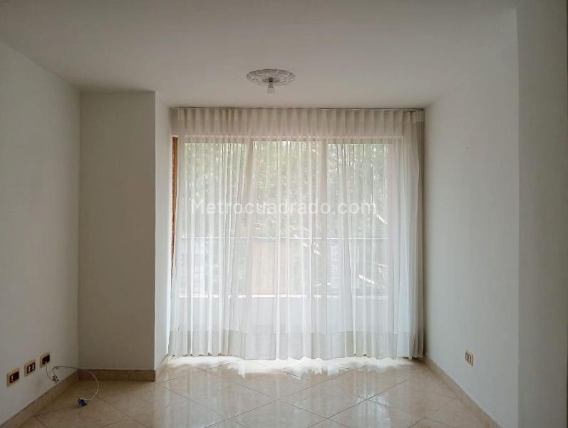 Spacious 3BR Apartment in Laureles