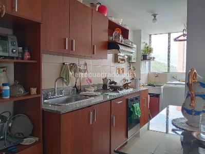 Apartamento en venta en Laureles, Medellín · foto 6 de 17