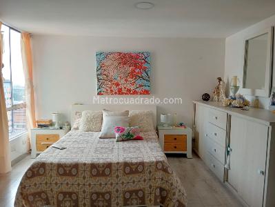 Apartamento en venta en Laureles, Medellín · foto 7 de 17