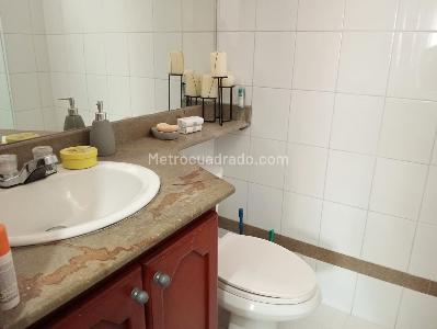 Apartamento de 3 alcobas en venta en Laureles, Medellín, 120 m² · foto 18 de 20