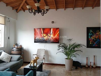 Apartamento de 3 alcobas en venta en Laureles, Medellín, 120 m² · foto 5 de 20