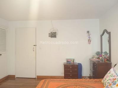 Apartamento de 3 alcobas en venta en Laureles, Medellín, 177 m² · foto 10 de 18