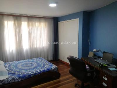 Apartamento de 3 alcobas en venta en Laureles, Medellín, 177 m² · foto 12 de 18