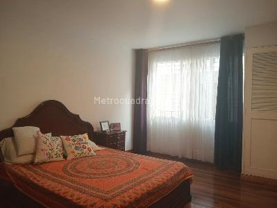 Apartamento de 3 alcobas en venta en Laureles, Medellín, 177 m² · foto 9 de 18