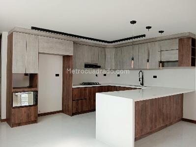 Apartamento de 3 alcobas en venta en Laureles, Medellín, 138 m² · foto 4 de 20