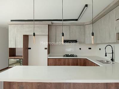 Apartamento de 3 alcobas en venta en Laureles, Medellín, 135 m² · foto 5 de 20
