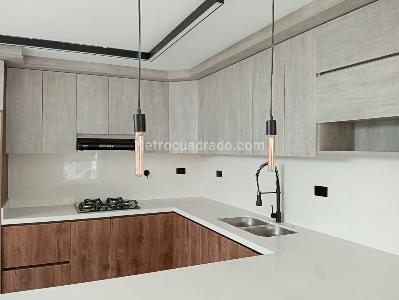 Apartamento de 3 alcobas en venta en Laureles, Medellín, 135 m² · foto 4 de 20