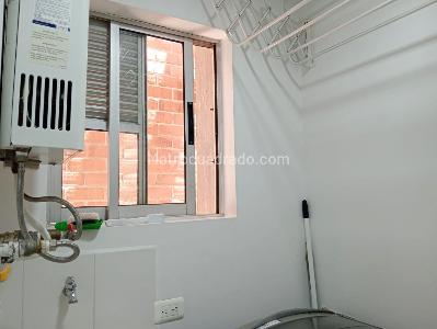Apartamento de 3 alcobas en venta en Laureles, Medellín, 100 m² · foto 18 de 19