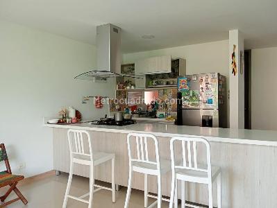 Apartamento de 3 alcobas en venta en Laureles, Medellín, 100 m² · foto 2 de 19