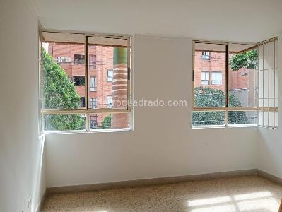 Apartamento en venta en Laureles, Medellín · foto 8 de 20