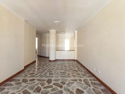 Apartamento de 3 alcobas en arriendo en Laureles, Medellín, 100 m² · foto 2 de 16