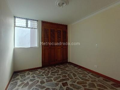 Apartamento de 3 alcobas en arriendo en Laureles, Medellín, 100 m² · foto 9 de 16